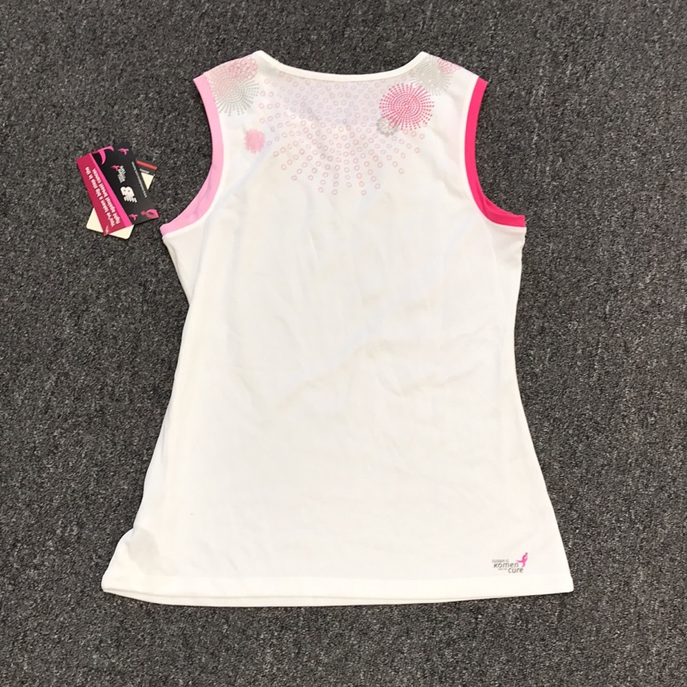 New Balance Tank Shirt Women’s Size Medium White - Picture 2 of 2